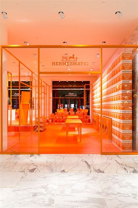 Hermès Laundromat Pop Up Shops .